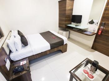 Causeway, Colaba Hotel Bombaj